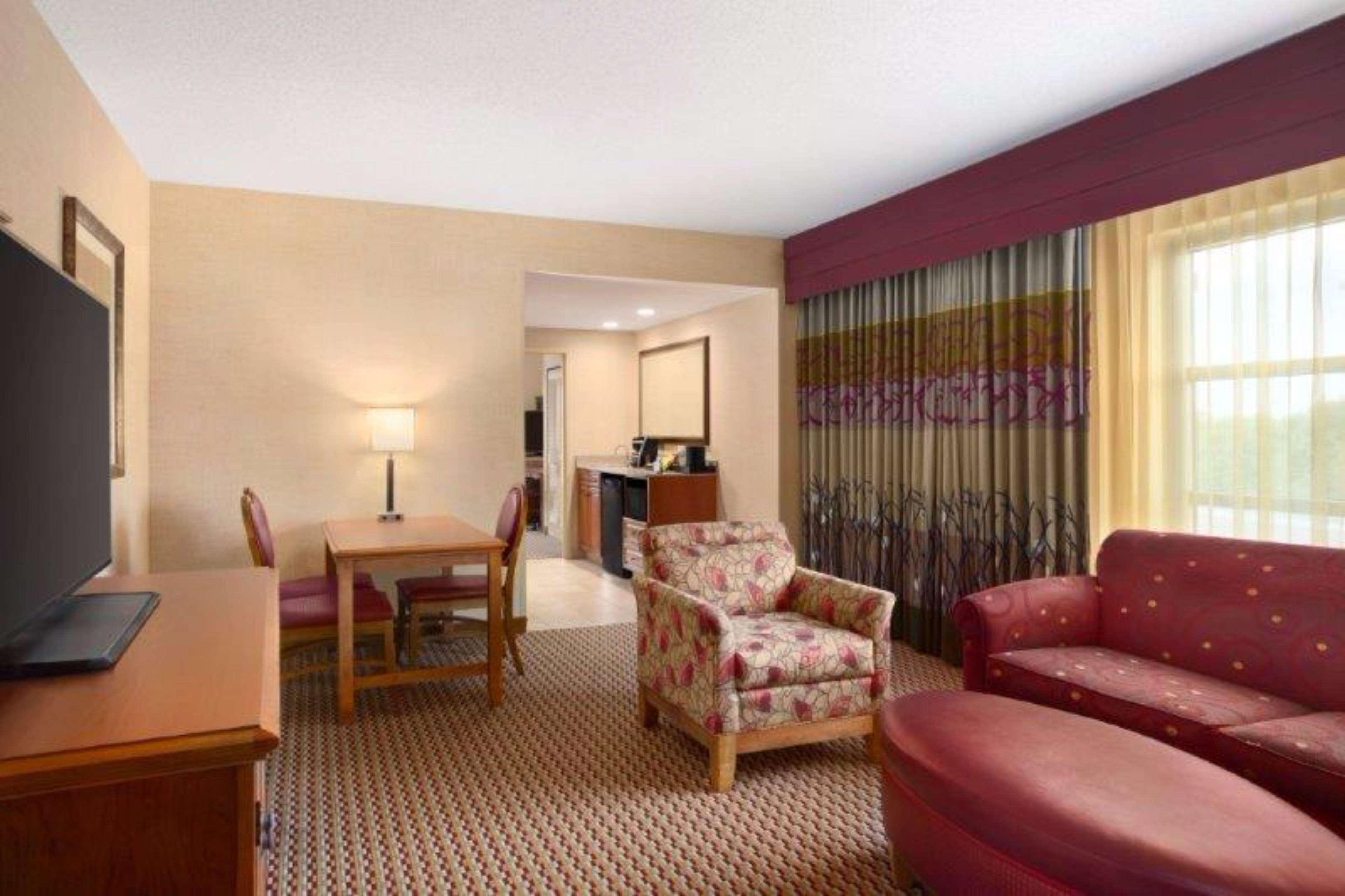 Embassy Suites Northwest Arkansas - Hotel, Spa & Convention Center Rogers Eksteriør billede