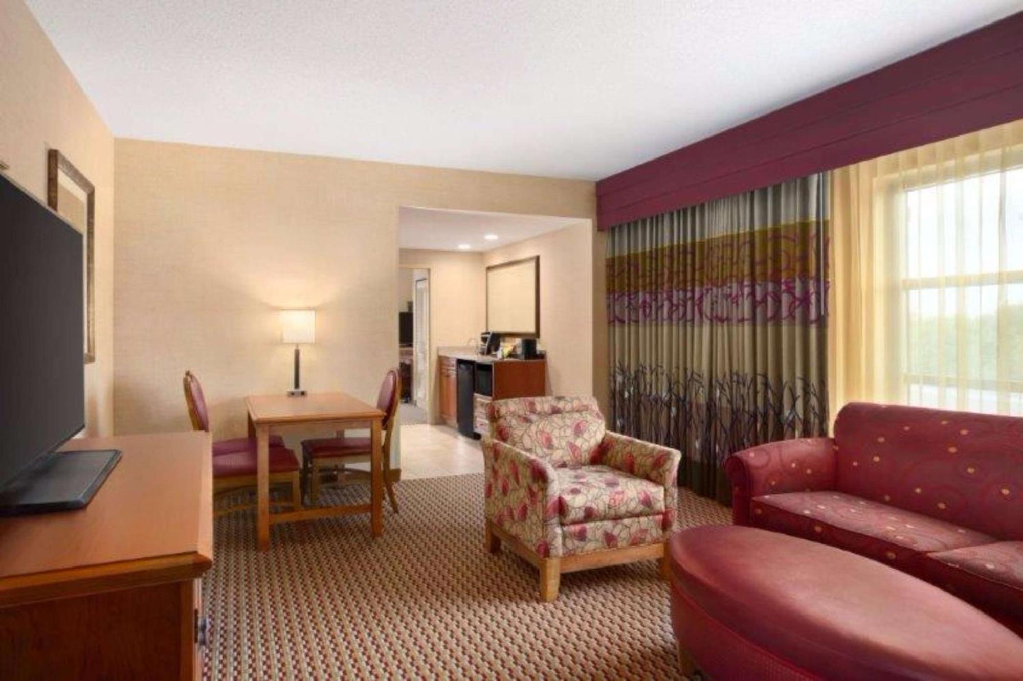 Embassy Suites Northwest Arkansas - Hotel, Spa & Convention Center Rogers Eksteriør billede