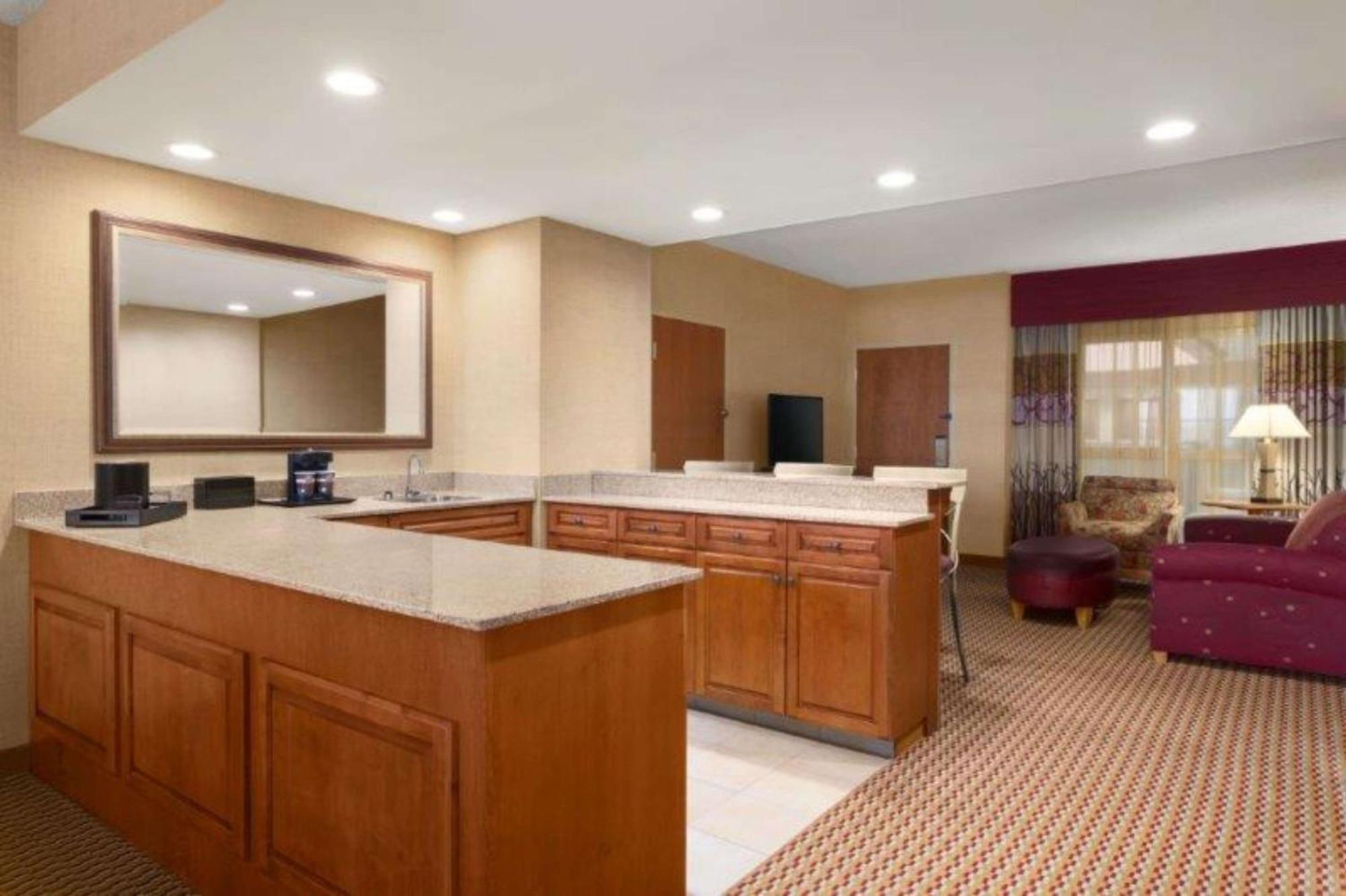 Embassy Suites Northwest Arkansas - Hotel, Spa & Convention Center Rogers Eksteriør billede
